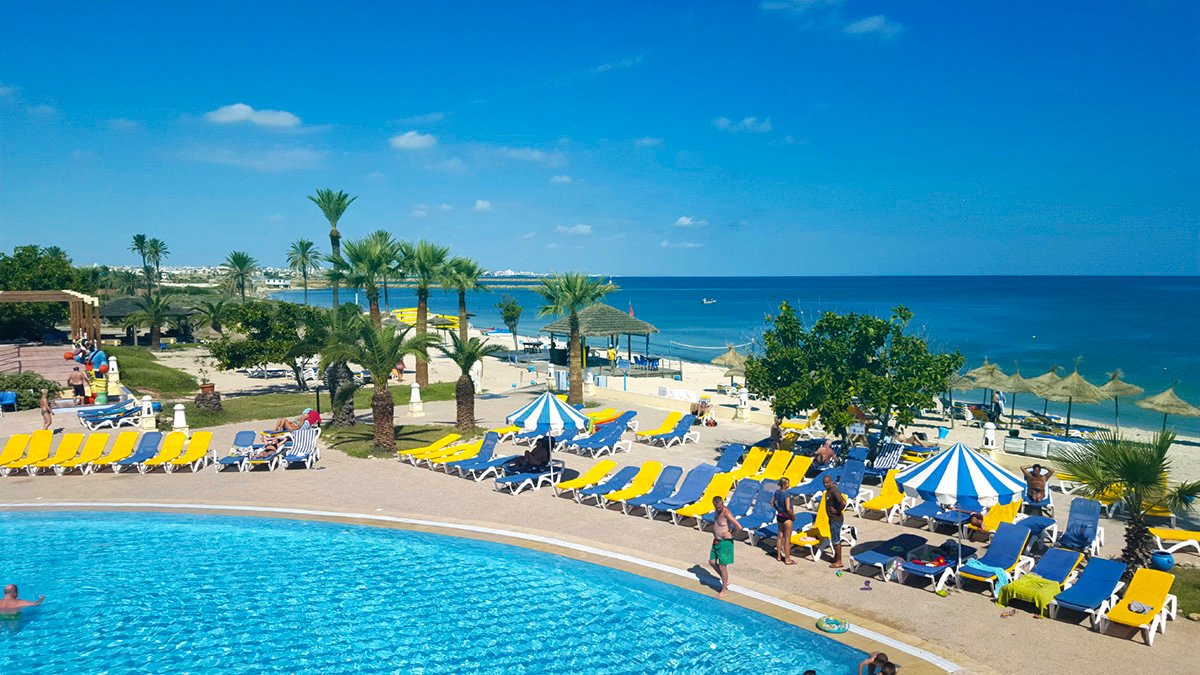 How to behave on vacation Hotel security rules How to behave on vacation Hotel security rules